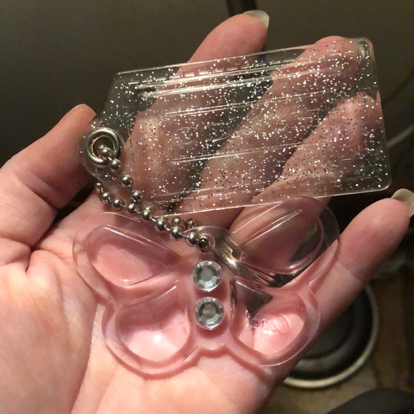 🦋VOACH🦋 POPPY BUTTERFLY HANGTAG KEY CHAIN RHINESTONES🦋 - Picture 6 of 7